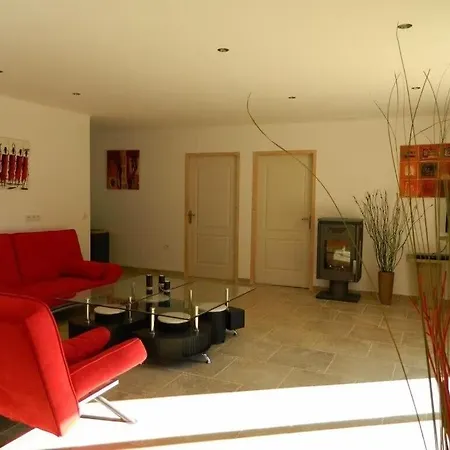 Cevennes De Plein Pied Confort Avec Piscine Privative 12 Pers